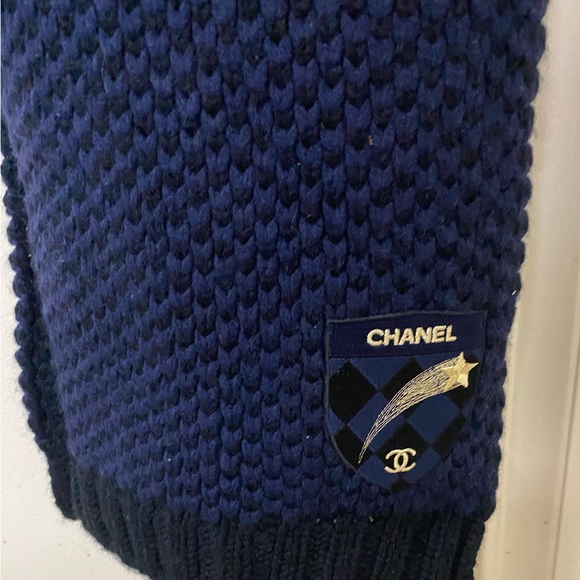 NWOT Chanel Navy Cashmere CC
Logo Shooting Star Scarf - Picture 14 of 16